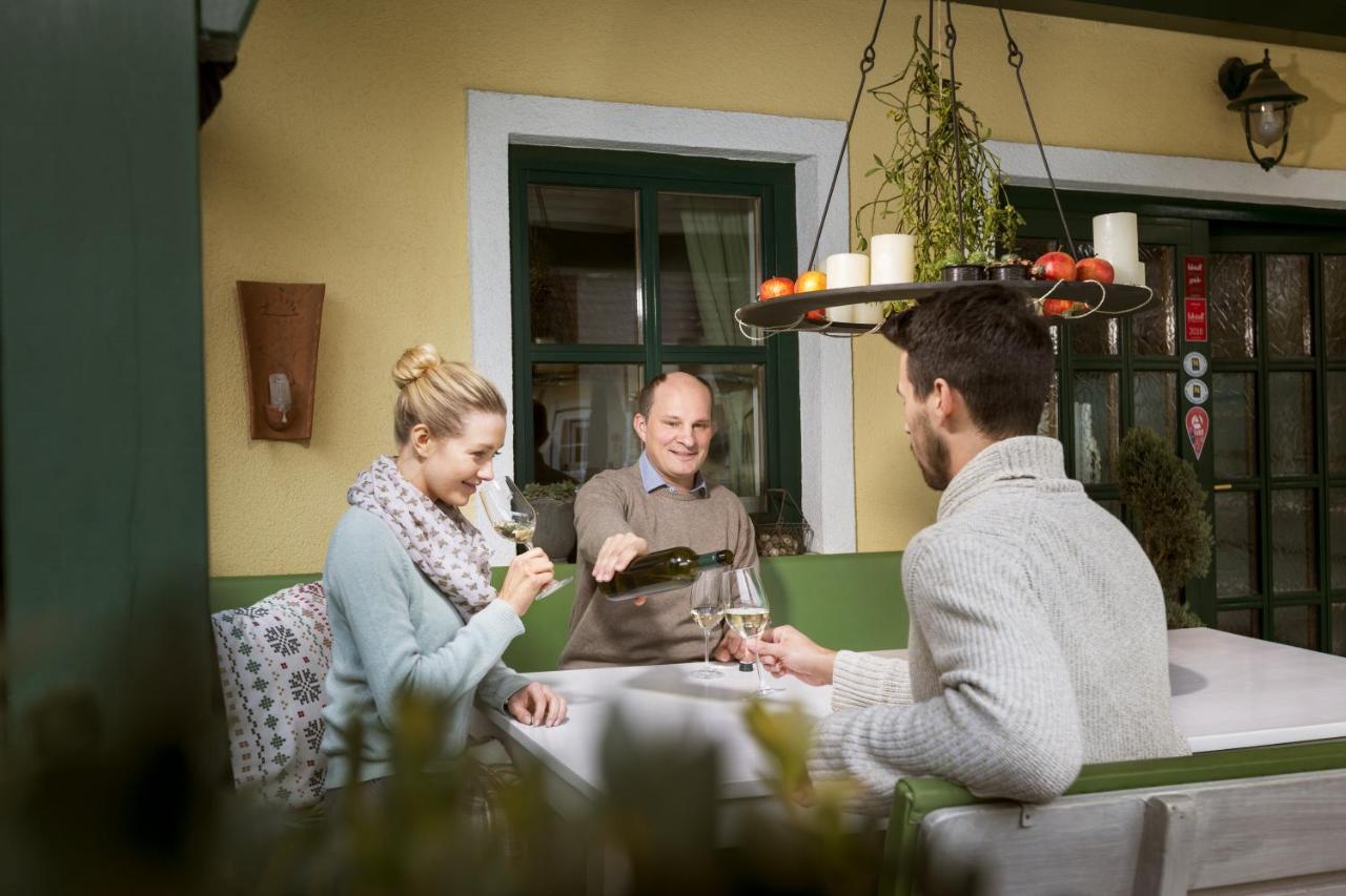 Weingut & Gaestezimmer Edelmann Goettlesbrunn Екстер'єр фото