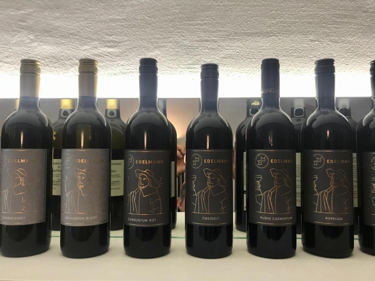 Weingut & Gaestezimmer Edelmann Goettlesbrunn Екстер'єр фото